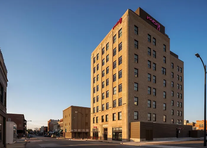 Moxy Springfield Downtown