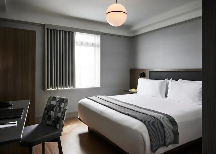 The Melrose Hotel