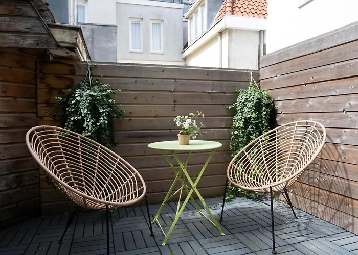 Six Boutique Hotel