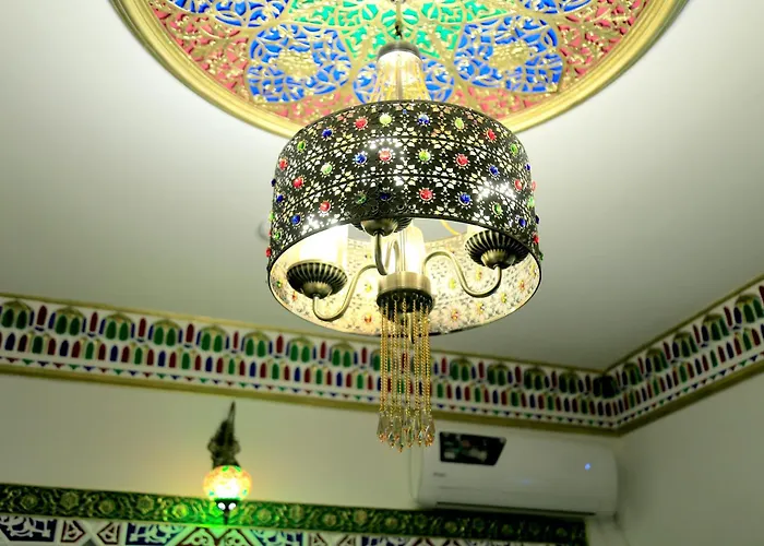 Meros Hotel