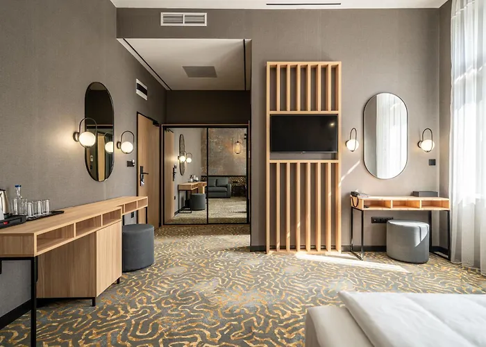 Urban Hotel