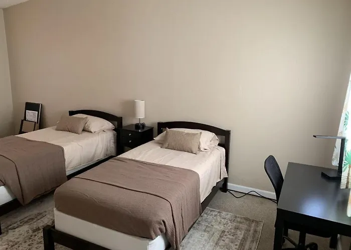 Sebastian Gardens Inn & Suites