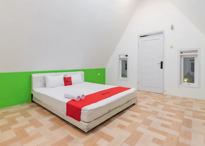 Reddoorz Syariah Plus Near Sukabumi Station