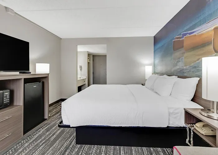 Clarion Pointe Near Erie Casino Hotel Kearsarge
