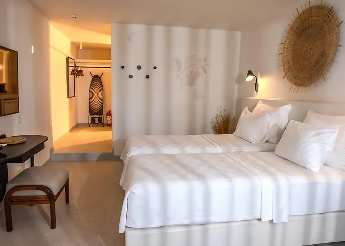 Pilos Suites