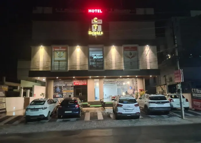 C T Heights Inn