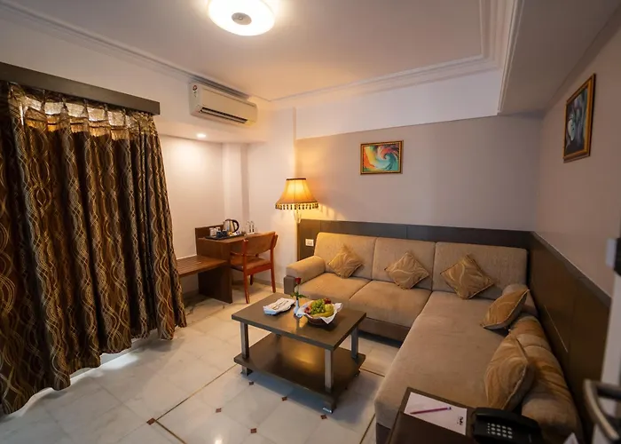 Hotel Pravasa Stay