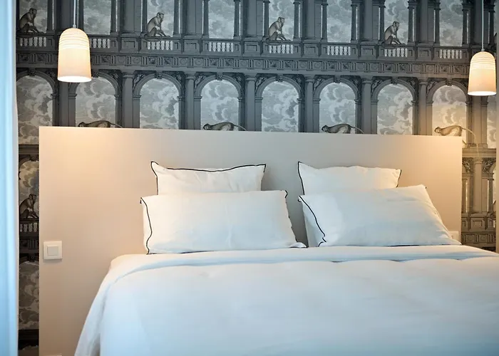 Hôtel Bellegarde by Viktor