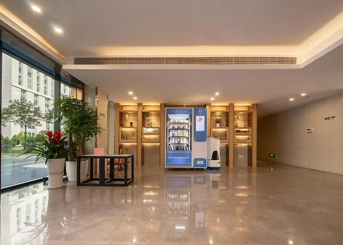 Guangzhou Baiyun Airport Yunzhi 云智 Hotel Near Terminal Two-Free Shuttle Bus To Guangzhou Baiyun International Airport & Free Delivery Service To Canton Fair Comlex During Canton Fair Period