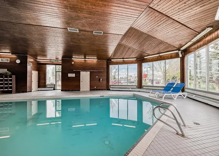Stony Plain Inn & Suites
