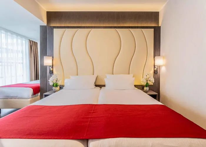 Plaza Premium Den Haag City Center