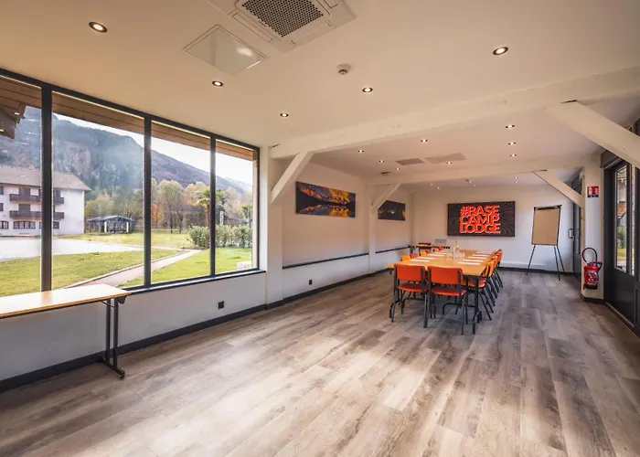Hotel Base Camp Lodge - Albertville