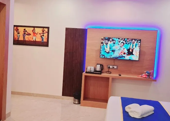 Blueneck Ayodhya-Near Shriram Mandir