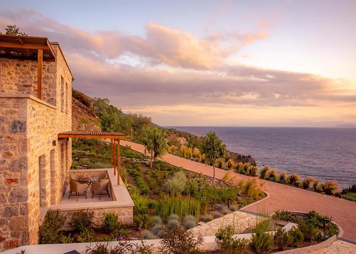 Sampatiki Suites & Spa - Luxury Seaview Suites - Opened 2024