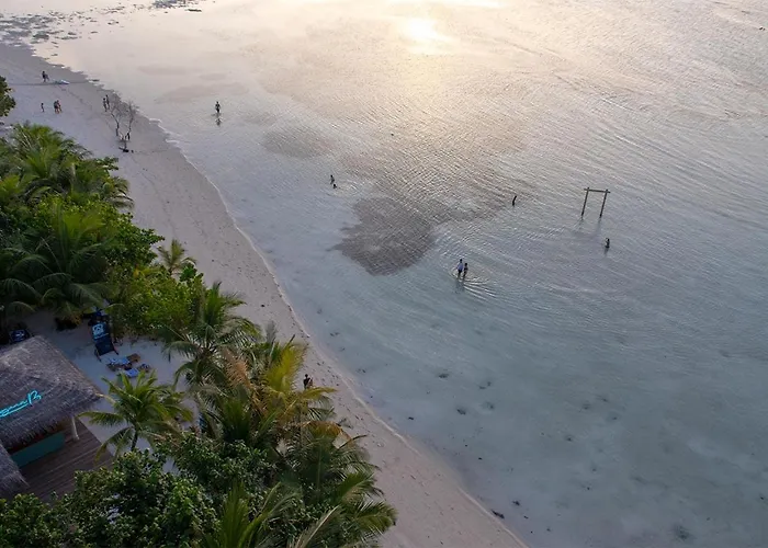 Stone Hotels Dhiffushi