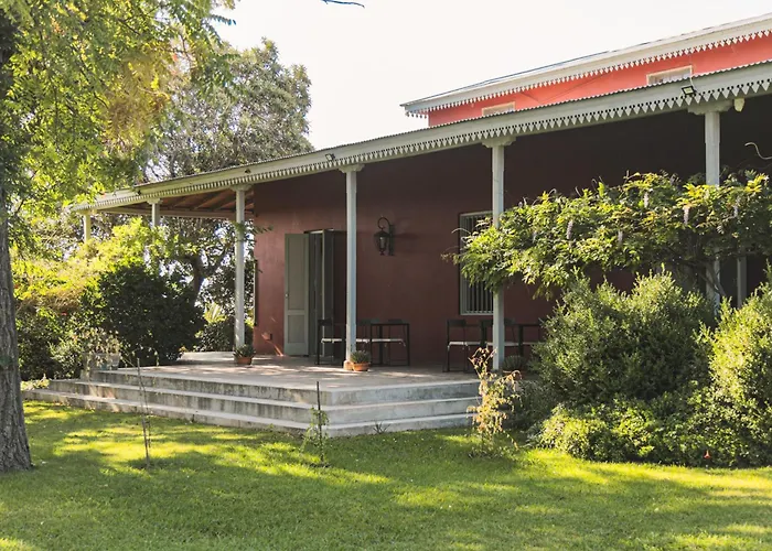 Enlace Wine House