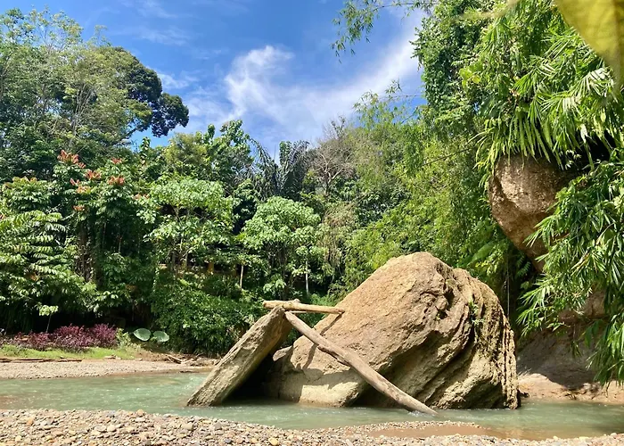 Leuser Inn
