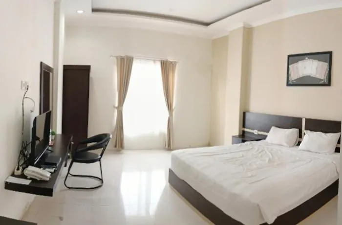 Khariz Hotel