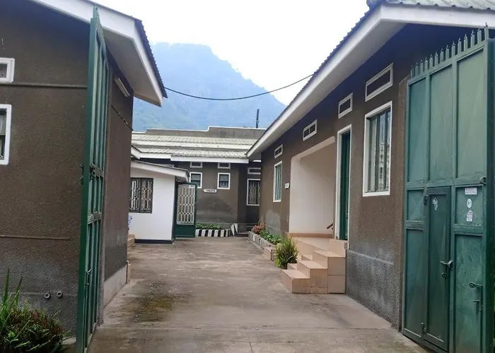 Rwenzori Base camp tour Holiday Inn