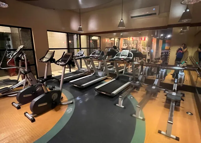 Affordable Staycation Airbnb Bgc