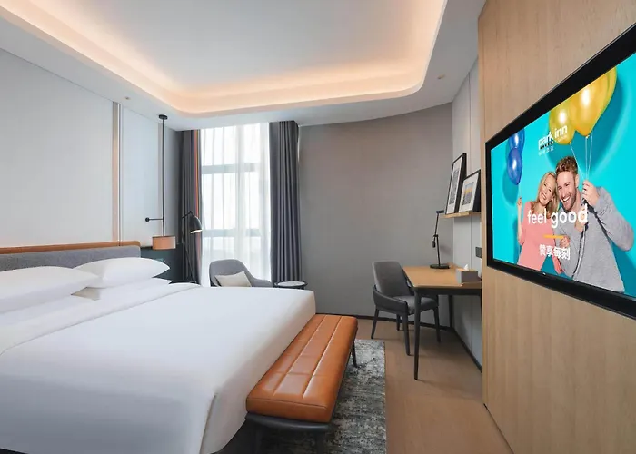 Park Inn By Radisson Nanchong Yilong Star City Plaza