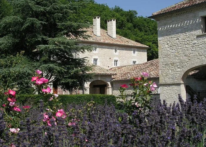 Chateau Lecusse - La Grande Roche - Hotel, Spa, Boutique & Restaurant
