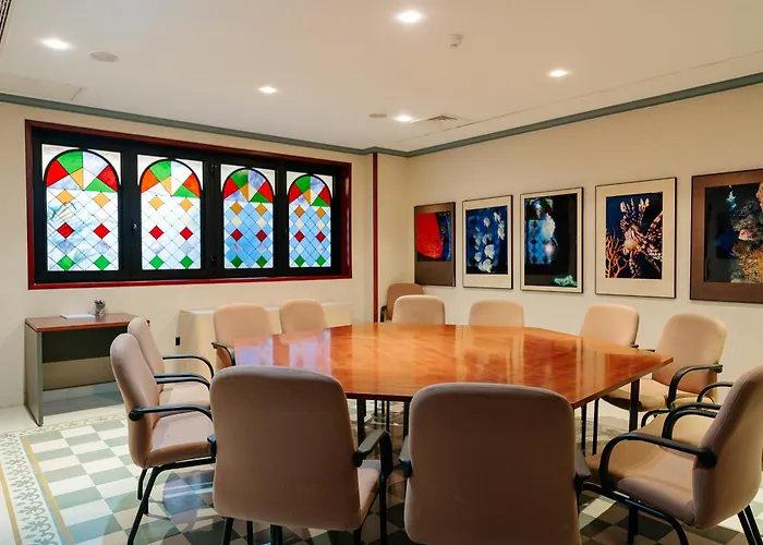 Hotel Reveron Plaza