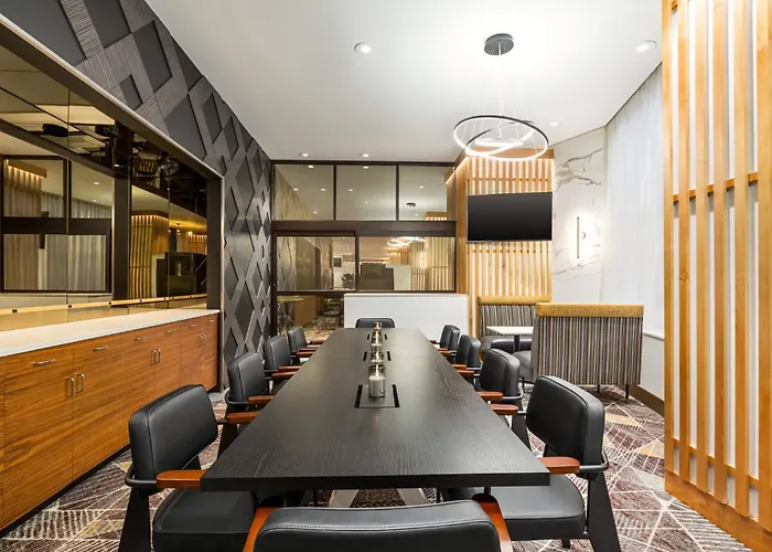 Crowne Plaza Seattle - No Resort Fee - Newly Renovated Ihg Hotel
