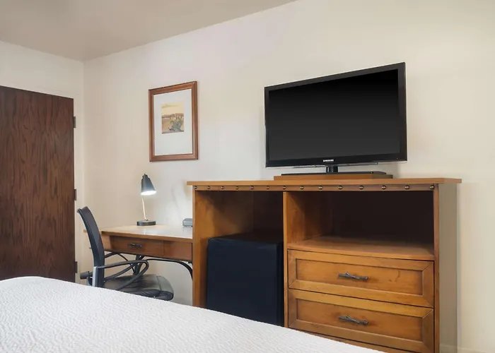 Best Western Red Hills