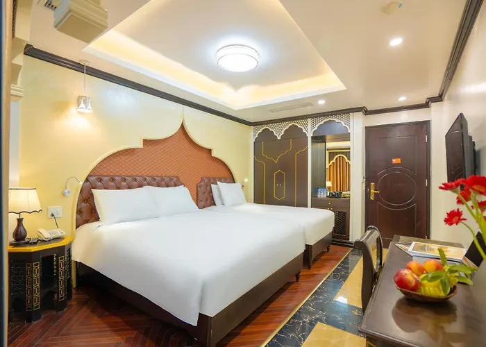 Du Palace Hotel & Travel