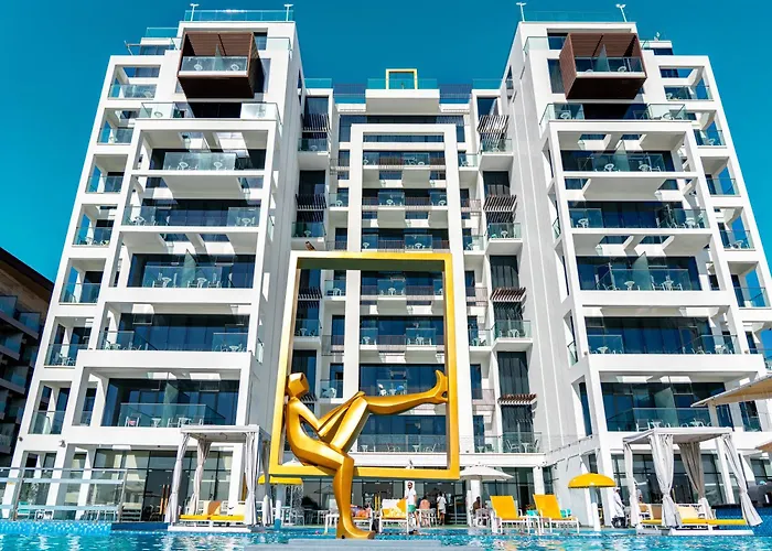C Central Hotel And Resort The Palm Dubaï