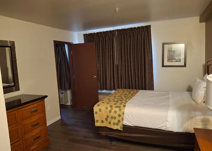 Toppenish Inn And Suites