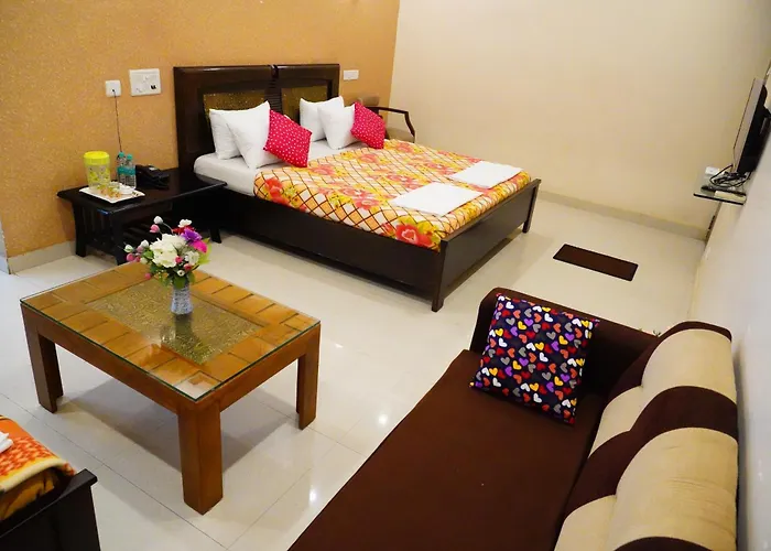Vinayagam Residency