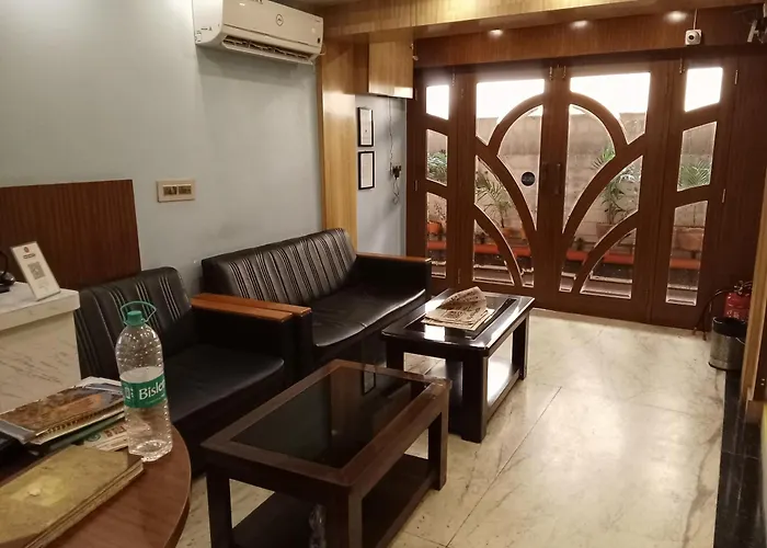 Hotel Tulusi Inn, Bolpur, Shantiniketan