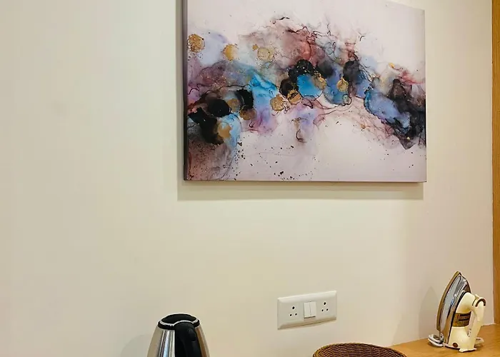 The High Point Inn & Suite