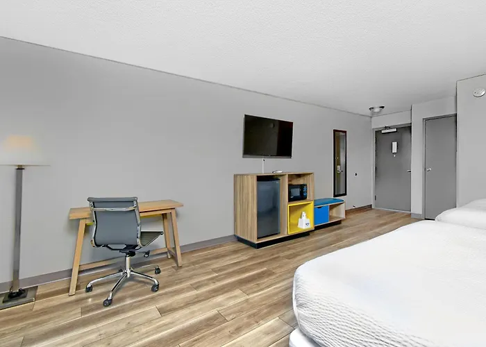 Days Inn By Wyndham Novato/San Francisco