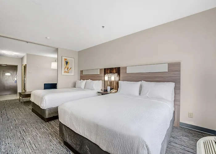 Holiday Inn Express Hotel & Suites-Edmonton South By Ihg