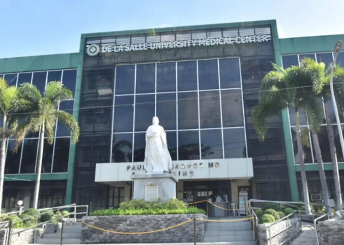 Reddoorz At Vcloud Hills Near De La Salle Dasmarinas Cavite