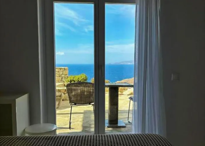 White Rock Suites & Villas
