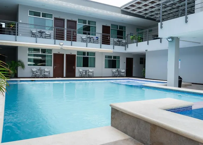 Hotel Cayuga