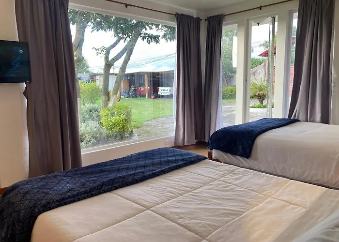 Apricot Hotel