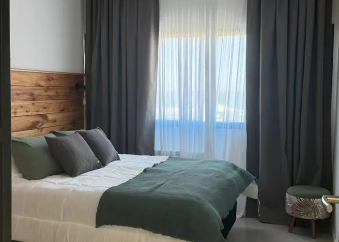 Parry Smart Hotel