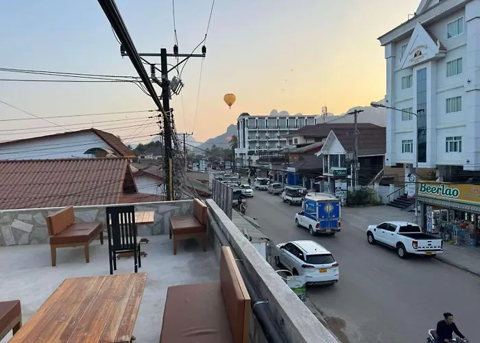 Vang Vieng Rivercube Hotel