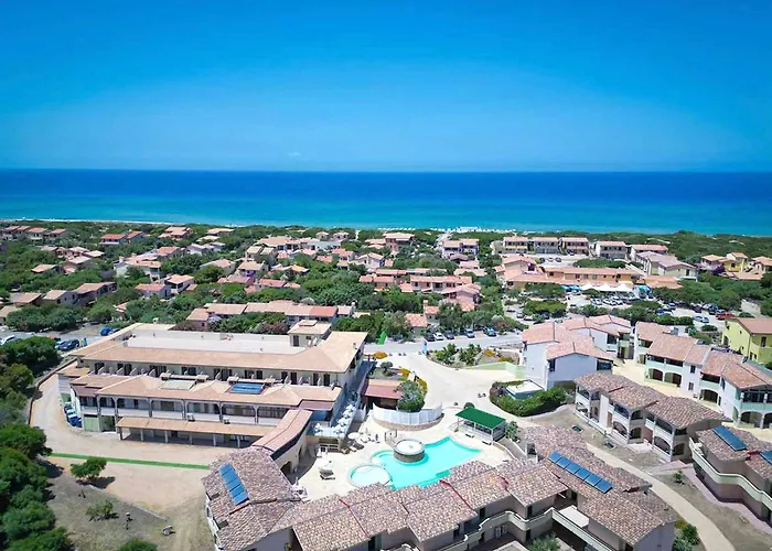 Hotel With Swimming Pool Just 300 Mt From The Baia Delle Mimose-Beach