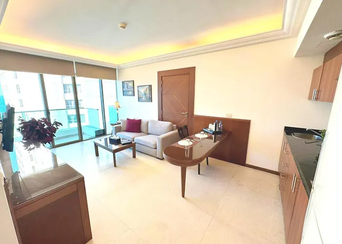King Suites Hotel