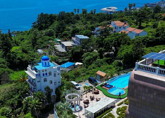 Goldone Hotel & Suites