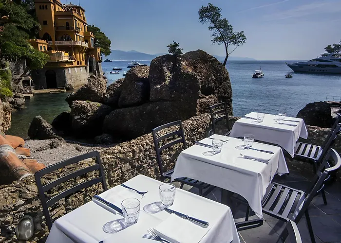 Portofino Deluxe Family Suite - Balcony, Sea View, Private Hotel Beach