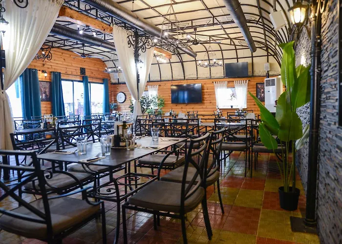 City House Family Hotel & Restaurant
