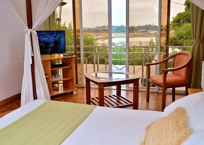 Riviera Garden Hotel Ivato Airport