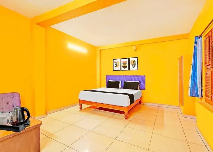 Super Hotel O Thavalakuppam Near Bus Stand